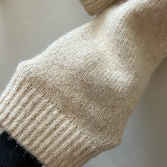 Zara Cream Knit Sweater - Picture 5 of 7